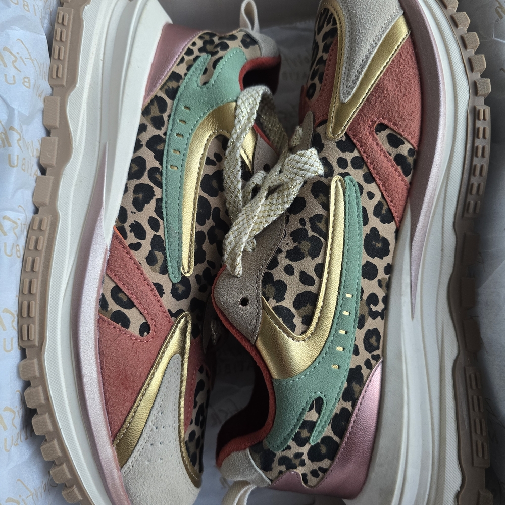 Leopard Print Women's Sneakers with Gold and Pink Accents